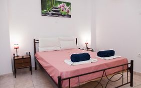 Cozy Apartment In Pireas